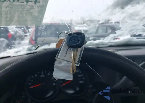 2011 Chevrolet Silverado 1500 Work Truck z USA, uszkodzony, nr VIN 1GCNCPEX2BZ284211